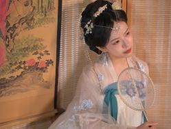 -汉仪华裳汉服馆(打浦桥店)