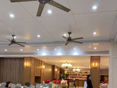 -鹏城人家海鲜酒家·23年老字号(较场尾店)