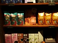 零售区-星巴克(上海汇锦里店)