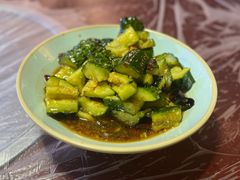 刀拍黄瓜-江湖亮亮蒸虾大排档烤全羊清真(武汉总店)