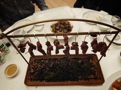 -品海楼·大连海胆锅贴馆(东港店)