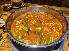 -快活林酸汤鱼鲜品火锅店(甲秀楼店)