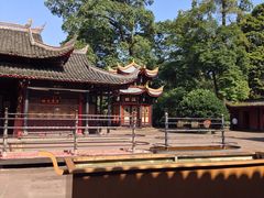 -峨眉山报国寺