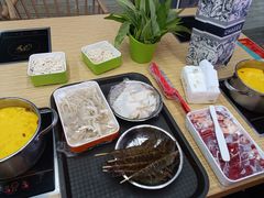 -杨老板·海鲜集市火锅·鲜切牛肉(中防万宝店)