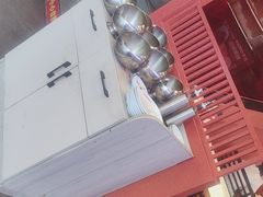 -何师傅美蛙鱼头(汉街店)