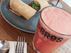 煎牛里脊肉卷饼-Moka Bros 摩卡站(西单大悦城店)