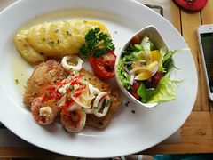 -Bamboo Bar & Grill Restaurant