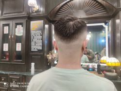 -海文先生国潮烫染男士理发馆
