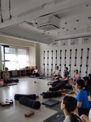 -OM瑜伽教练培训学院