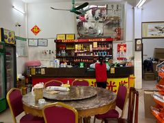 大堂-正宗高流河饭店原创风姜鸡