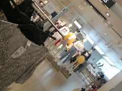 -H&M(天一广场店)