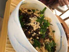 -长颈鹿的口袋钵钵鸡(市南店)