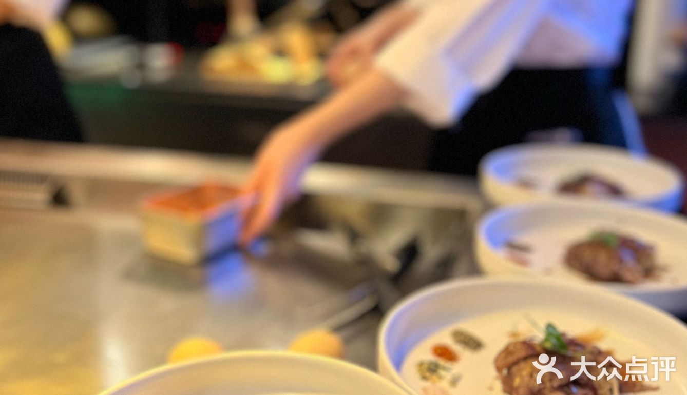 哇！花园酒店，日料好吃手鞠好看吖