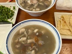 -岳记羊肠馆(陵园小区店)