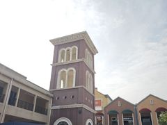 -王府井奥莱临潼小镇(临潼店)