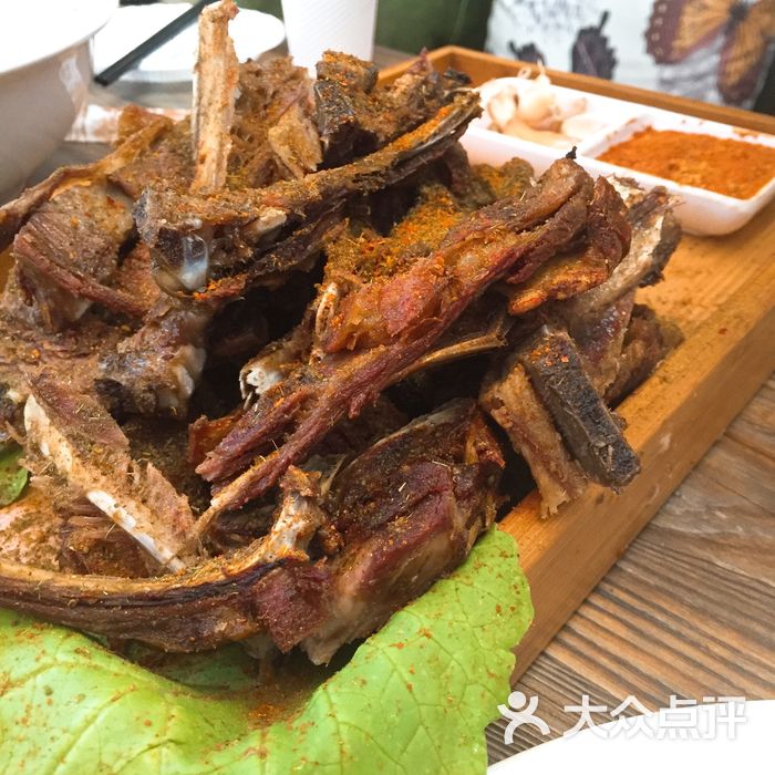 杨家庄土窑烤全羊果木烤羊腿图片-北京烧烤-大众点评网