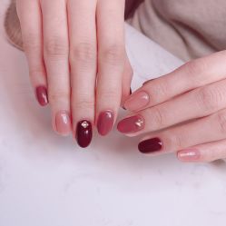 -Pink You美甲洗眉纹绣定制中心