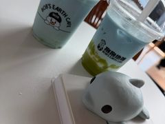 -抱抱地球咖啡馆(国家海洋博物馆店)