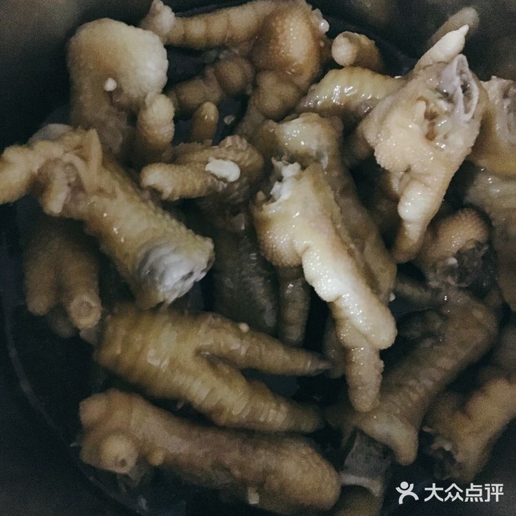 酸酸辣辣过口瘾,煲剧必备的鸡脚