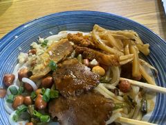 -牛八宝桂林米粉(八里庄店)