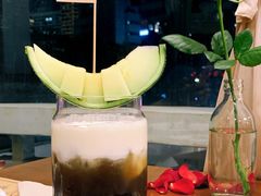 -Mark&Mars Restaurant