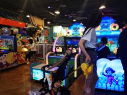 点击看大图 -卡通尼乐园(银泰店)