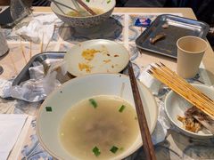 -粉八·云南米线·建水烧烤(常熟路店)