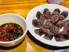 米肠-马路牙子地桌烤肉(工体店)