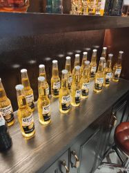 -东方先生国潮男士理发馆