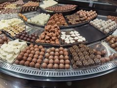 -Laderach 莱德拉(上海环贸iapm店)