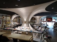 -钟书阁(珍园店)