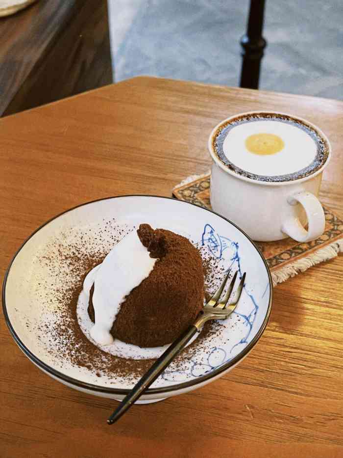 metal hands·铁手咖啡(淮海路店)-"[环境]一个人逛街偶尔路过,觉得这