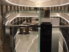 -上海滴水湖皇冠假日酒店