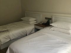 -上海怡沁园度假酒店