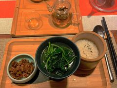 菌菇焖饭-格桑花开药膳蔬食文化空间