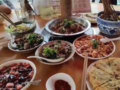 -大众跷脚牛肉馆·非遗传承单位(峨眉山店)