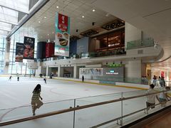-冰纷万象滑冰场(深圳万象城店)