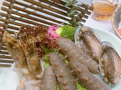 -红鼎豆捞·非遗鲍皇汤火锅(宝丰路店)