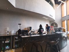 -HUG·拥抱咖啡(郑州宝龙广场店)