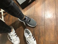 -ABC MART(心斎橋店)