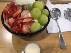 青提草莓雪花冰-雪花姐姐(泰华城新天地店)