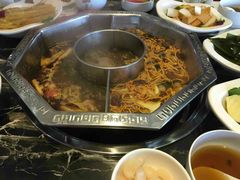 -何鲜菇火锅(大营盘店)