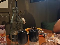 -JINNS锦时 steak&pizza(浸信会礼拜堂旧址店)
