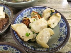 鲜肉煎饺-无名氏宵夜小摊(祝家三姐妹馄饨店)