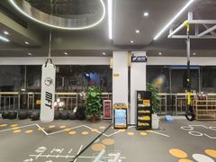 -超鹿运动(达信大厦店)