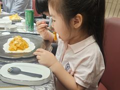 -鞍山大白鲨美食酒店