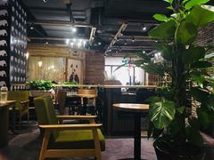 大堂-雨舍咖啡(汉神购物广场咖啡街区店)