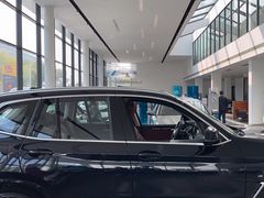 -上海宝信宝马4S店