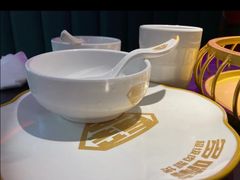 -多嘴超级肉蟹煲(中街恒隆故宫店)