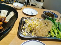 -锅里锅外地锅鸡